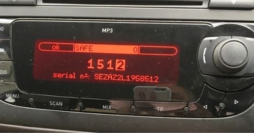 So geben Sie Ihren SEAT-Radiocode ein